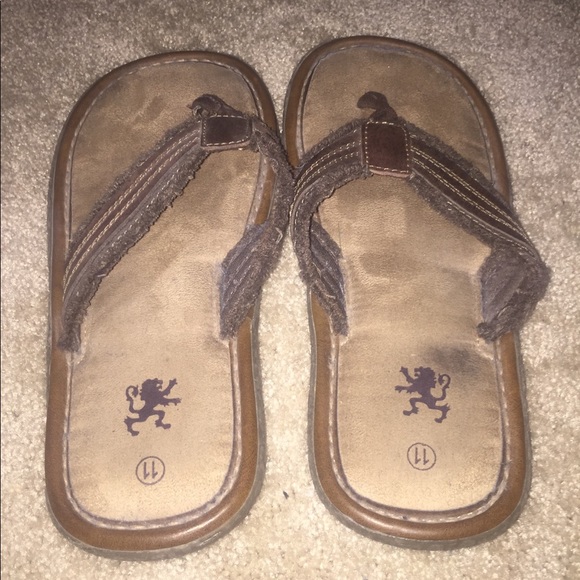 mossimo flip flops mens